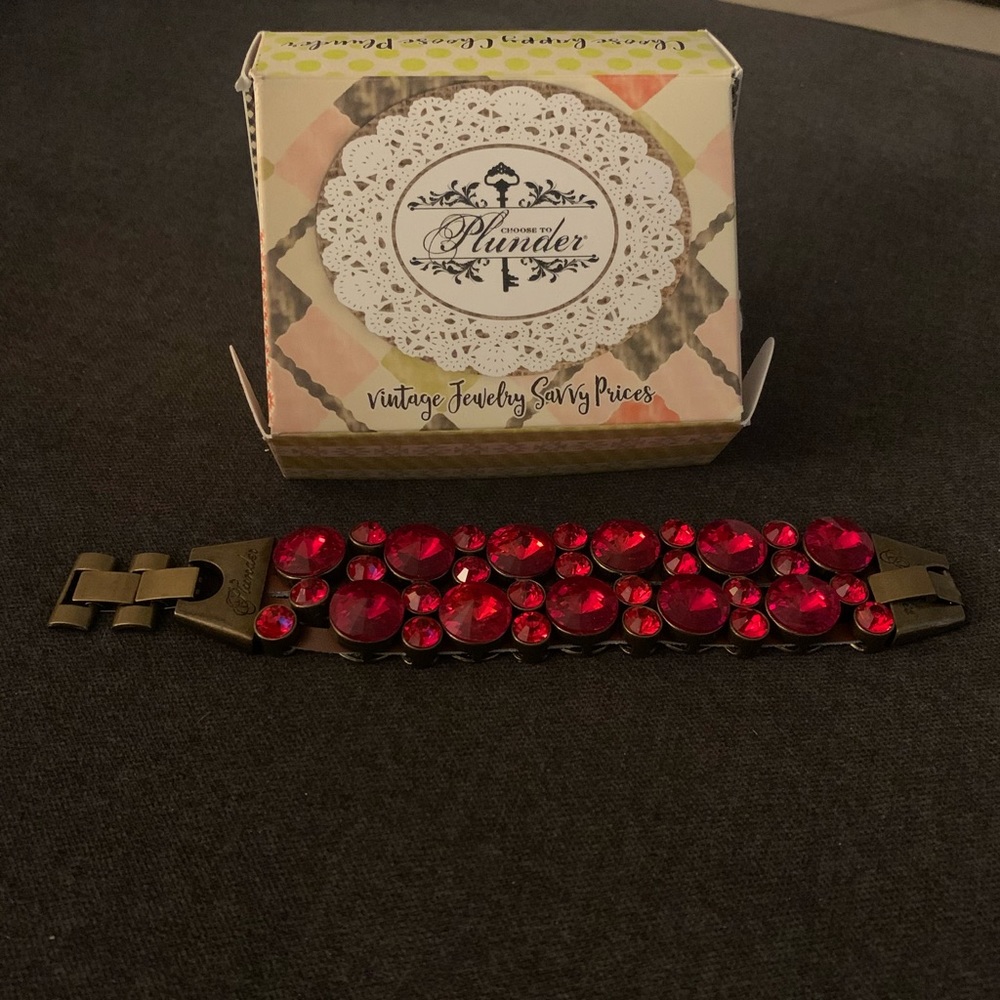 Plunder bracelet